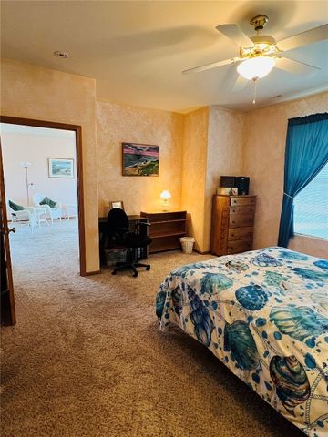 1407 Tower Lane NE, Cedar Rapids, IA 52402