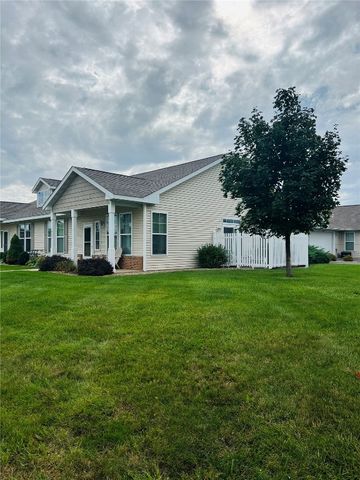 1407 Tower Lane NE, Cedar Rapids, IA 52402