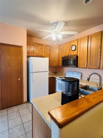 1407 Tower Lane NE, Cedar Rapids, IA 52402