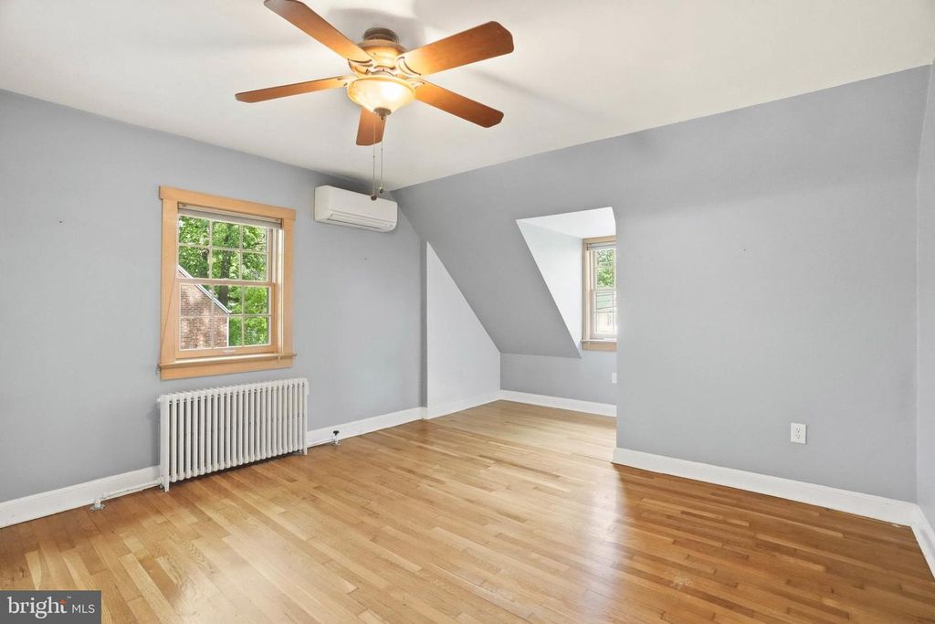 Image 23 of property listing at 4003 OGLETHORPE ST, Hyattsville, MD 20782