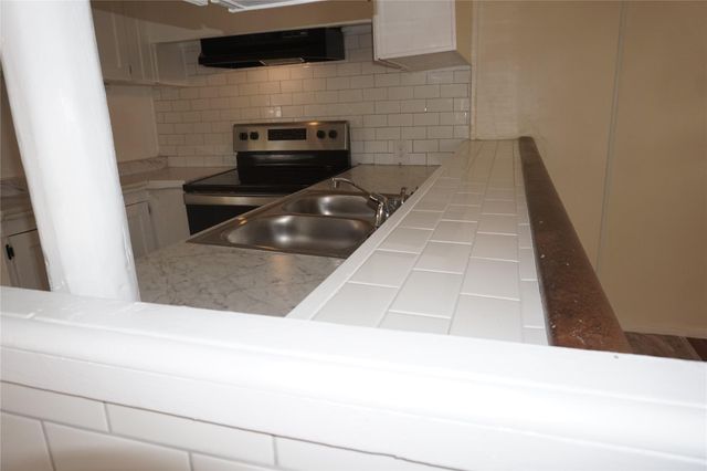 10970 Maywood Street, Willis, TX 77318