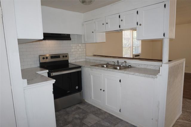 10970 Maywood Street, Willis, TX 77318