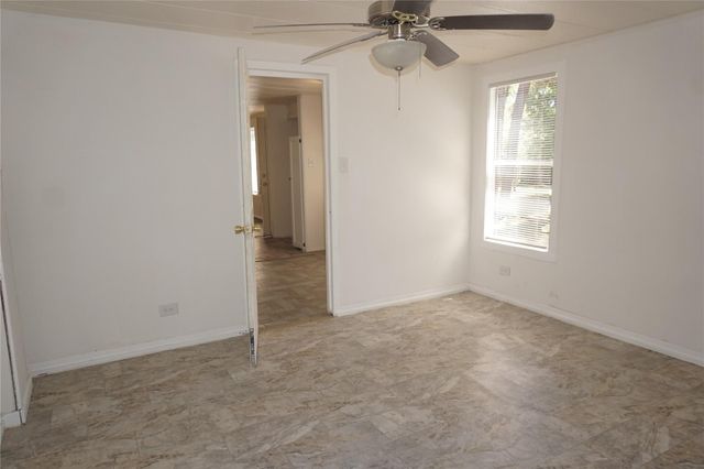 10970 Maywood Street, Willis, TX 77318