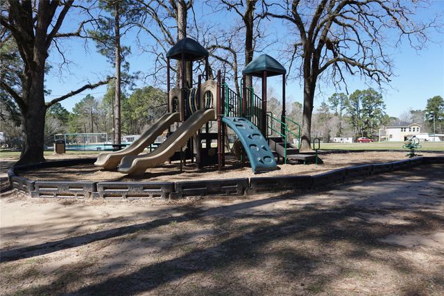 10970 Maywood Street, Willis, TX 77318