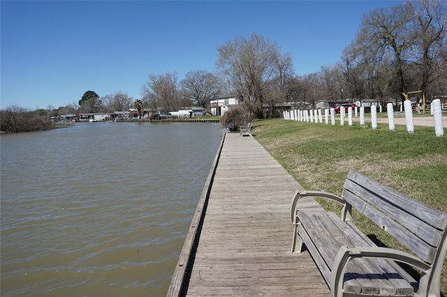 10970 Maywood Street, Willis, TX 77318
