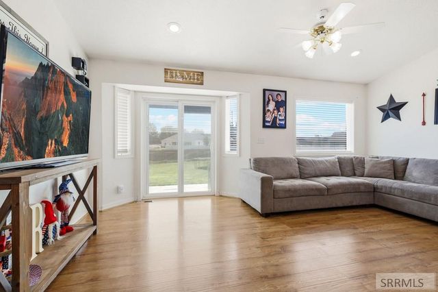 4966 E Camas Creek Circle, Iona, ID 83427
