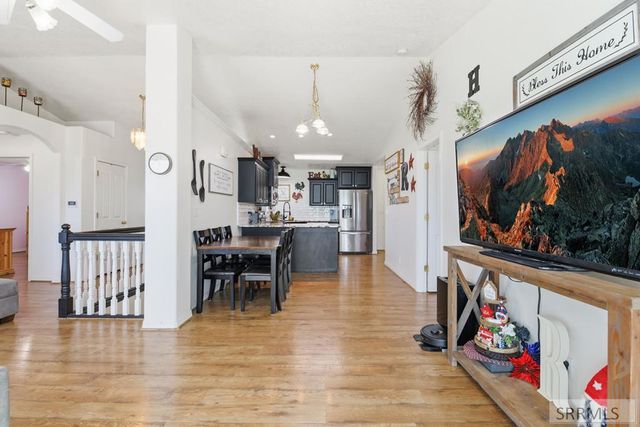 4966 E Camas Creek Circle, Iona, ID 83427