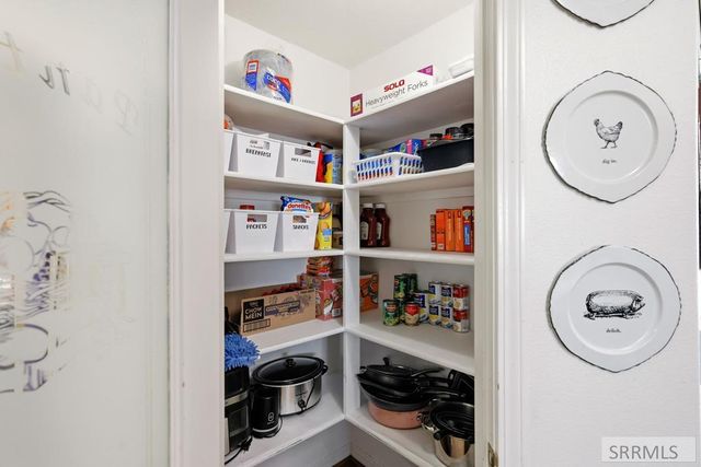 4966 E Camas Creek Circle, Iona, ID 83427