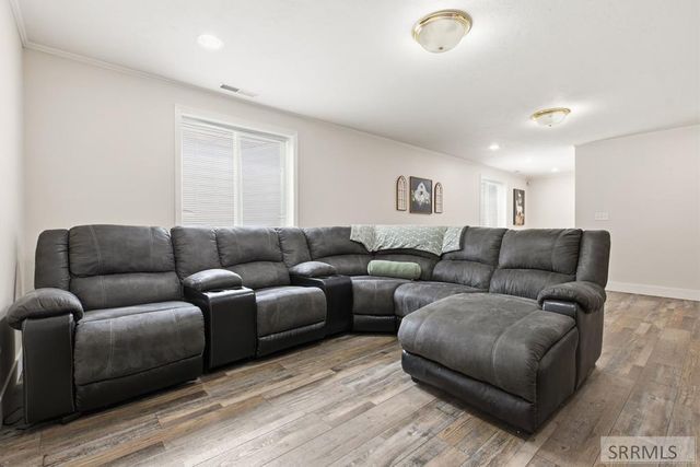 4966 E Camas Creek Circle, Iona, ID 83427