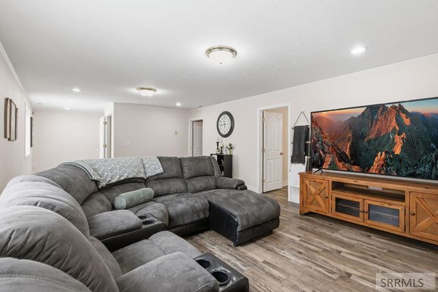 4966 E Camas Creek Circle, Iona, ID 83427