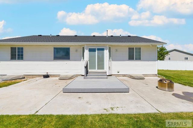 4966 E Camas Creek Circle, Iona, ID 83427
