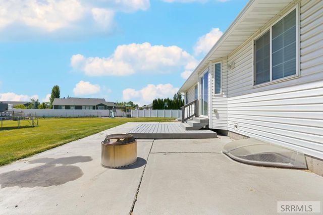 4966 E Camas Creek Circle, Iona, ID 83427