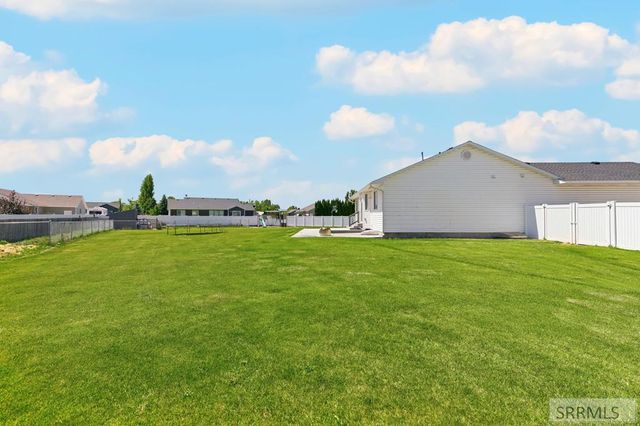 4966 E Camas Creek Circle, Iona, ID 83427