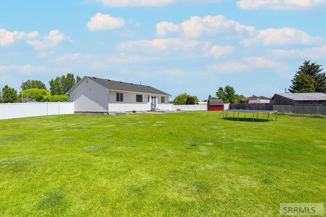 4966 E Camas Creek Circle, Iona, ID 83427