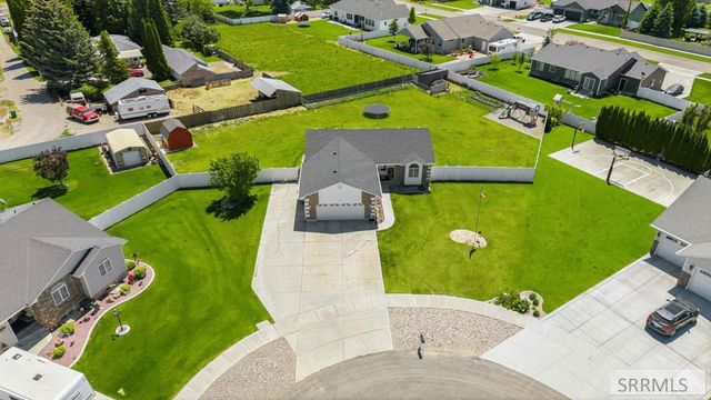 4966 E Camas Creek Circle, Iona, ID 83427
