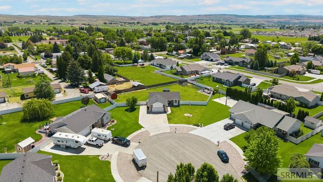 4966 E Camas Creek Circle, Iona, ID 83427