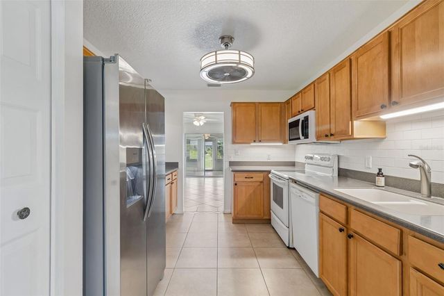 416 S PEBBLE BEACH BOULEVARD, Sun City Center, FL 33573