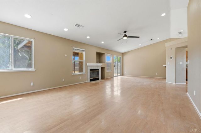 547 Coronado Place, Hanford, CA 93230