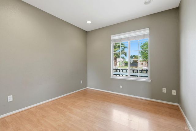 547 Coronado Place, Hanford, CA 93230