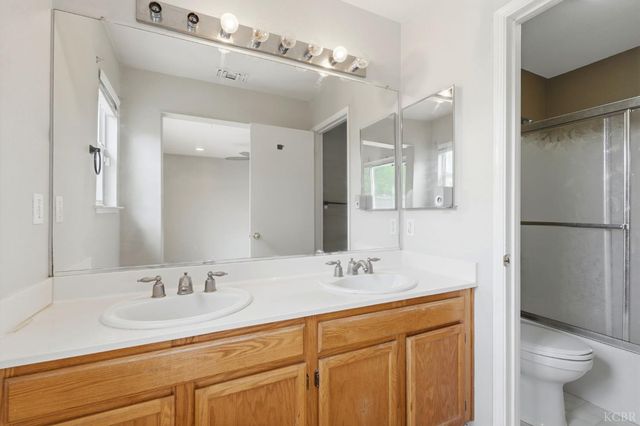 547 Coronado Place, Hanford, CA 93230
