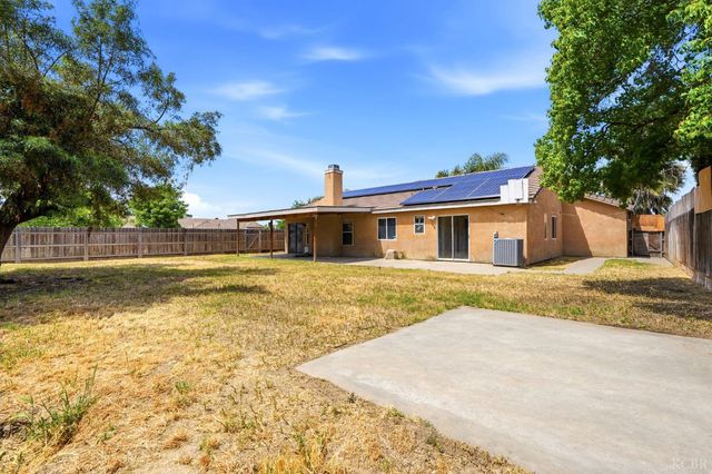 547 Coronado Place, Hanford, CA 93230