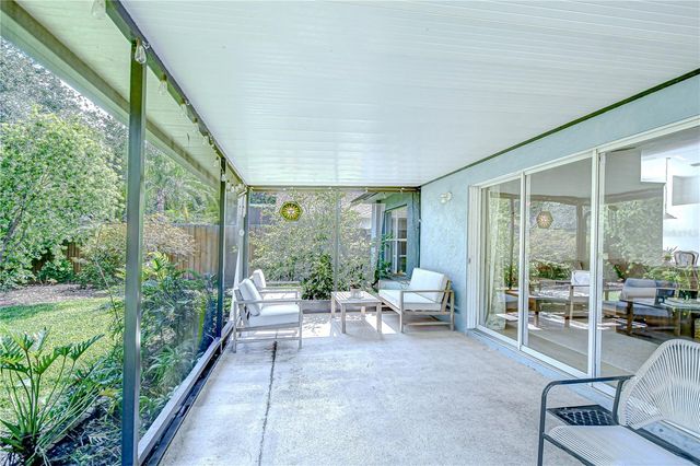 7107 COLONIAL LAKE DR, Riverview, FL 33578