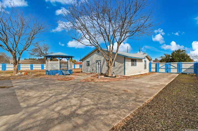 2707 Wayne, San Antonio, TX 78222