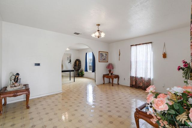 2707 Wayne, San Antonio, TX 78222