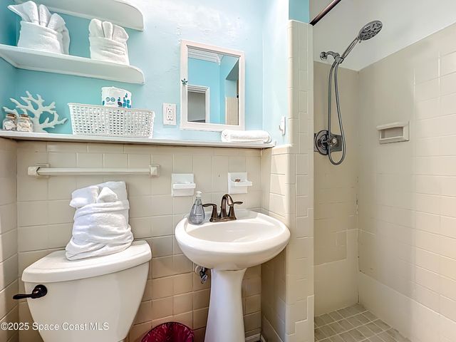 1375 Bay Shore Drive W, Cocoa Beach, FL 32931