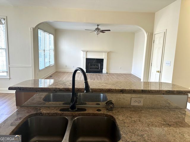 4025 Eyrie Farms Lane, Cumming, GA 30041