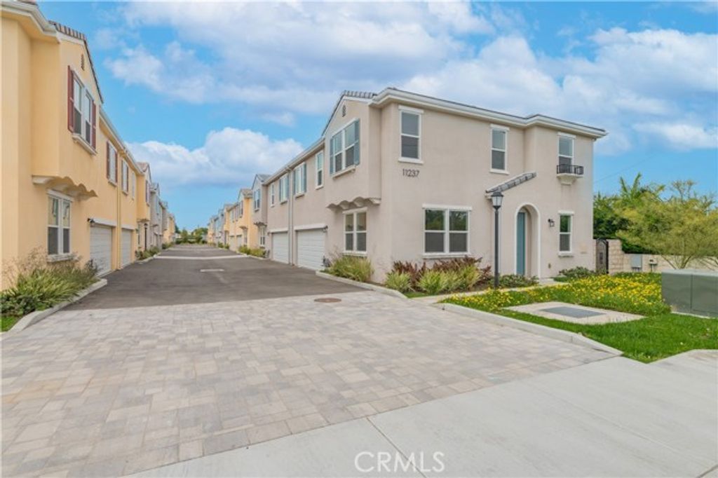 11237 Gladhill Road 7, Whittier, CA 90604