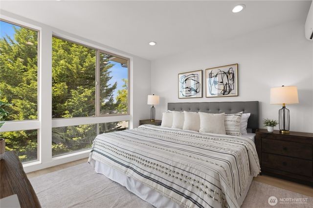 3819 B Fremont Avenue N, Seattle, WA 98103
