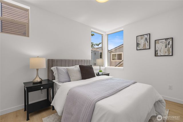 3819 B Fremont Avenue N, Seattle, WA 98103