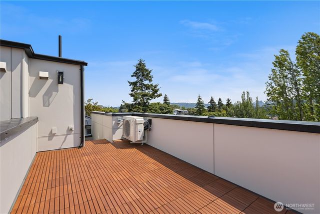 3819 B Fremont Avenue N, Seattle, WA 98103