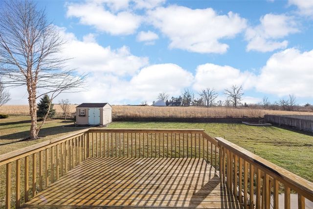 369 Bent Creek Dr, Marion, IA 52302