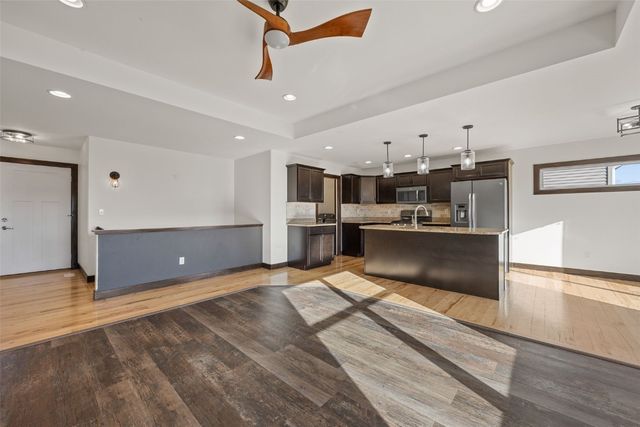 369 Bent Creek Dr, Marion, IA 52302