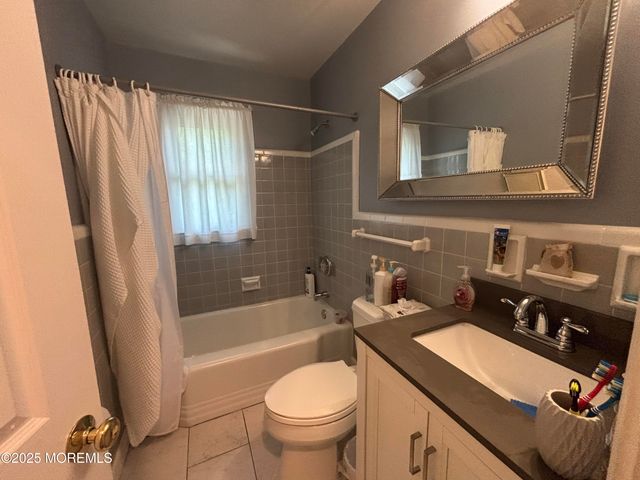 187 Elmwood Road, Oakhurst, NJ 07755