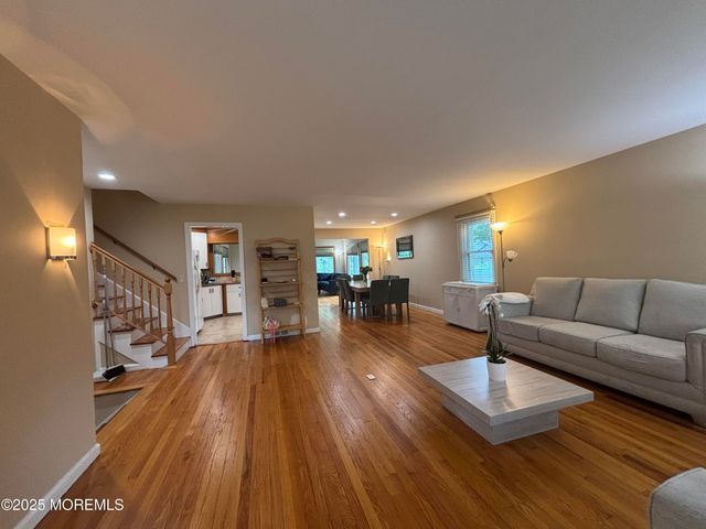 187 Elmwood Road, Oakhurst, NJ 07755