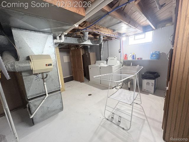 23041 Rosewood Street, Oak Park, MI 48237