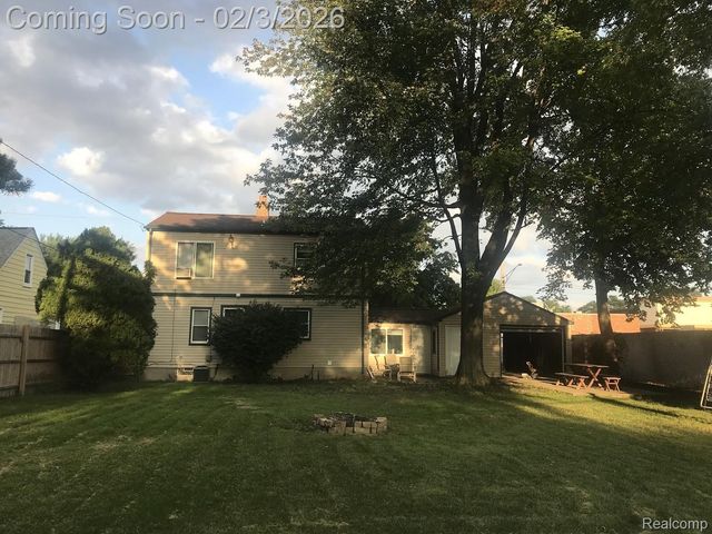 23041 Rosewood Street, Oak Park, MI 48237