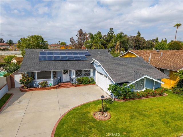 6481 Dos Rios, Downey, CA 90240