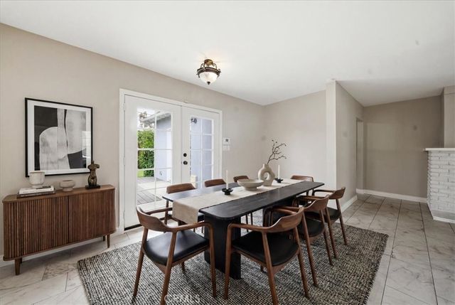 6481 Dos Rios, Downey, CA 90240