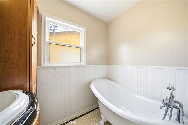 6481 Dos Rios, Downey, CA 90240