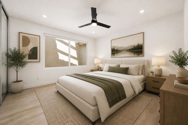 211 Las Lomas, Palm Desert, CA 92260