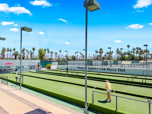 211 Las Lomas, Palm Desert, CA 92260