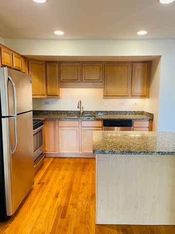 600 W Russell Street 210, Barrington, IL 60010