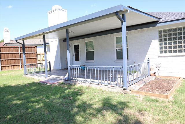 1153 Whistle Stop Drive, Saginaw, TX 76131