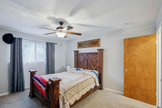 315 Arrowwood St, Lake Jackson, TX 77566