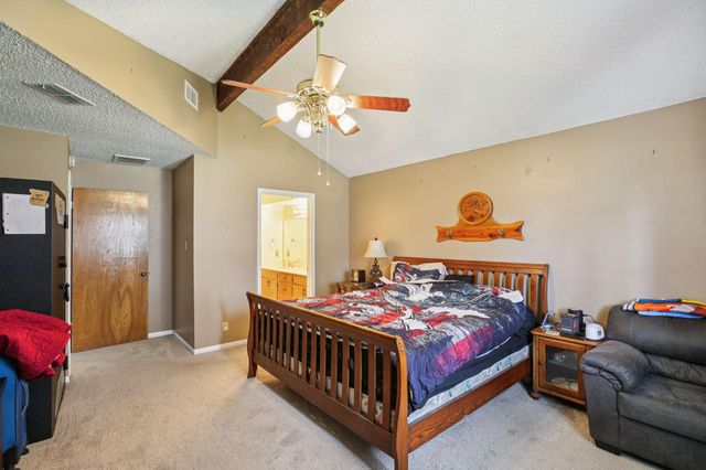 315 Arrowwood St, Lake Jackson, TX 77566