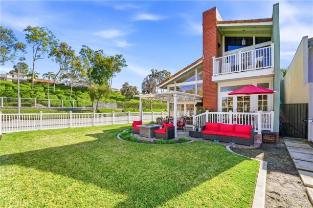 21911 Yellowstone Lane, Lake Forest, CA 92630